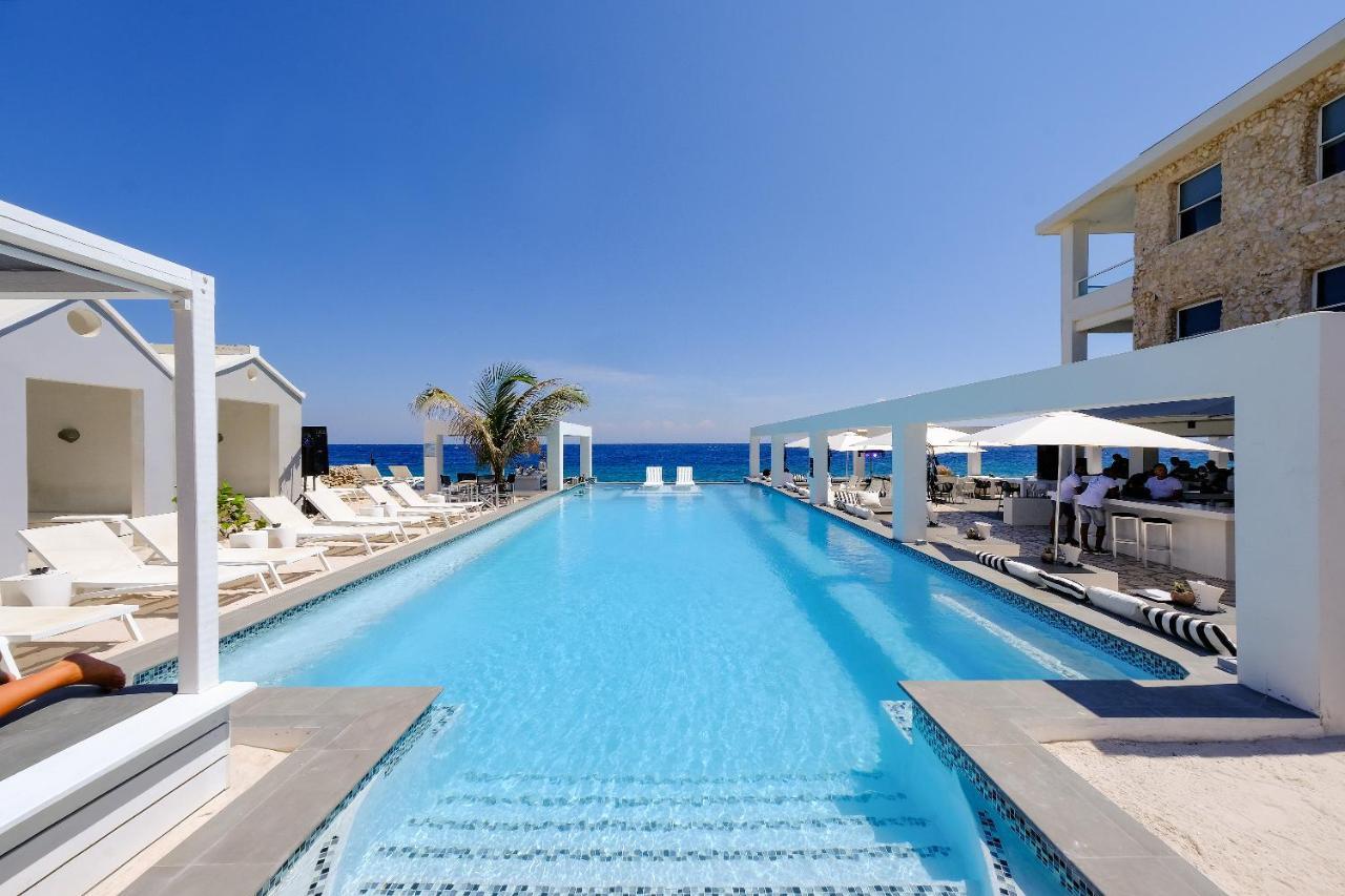 Saint Tropez Boutique Hotel 빌렘스타트 외부 사진