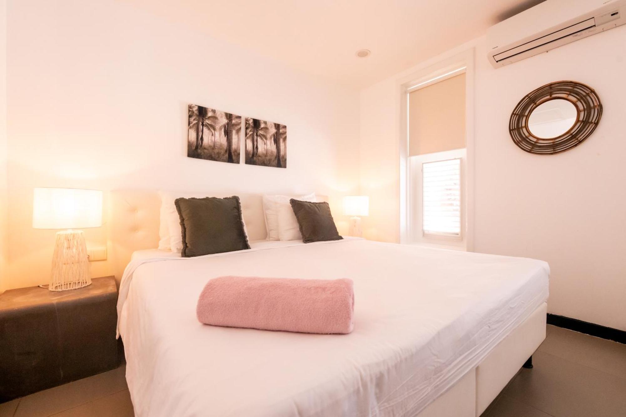 Saint Tropez Boutique Hotel 빌렘스타트 객실 사진