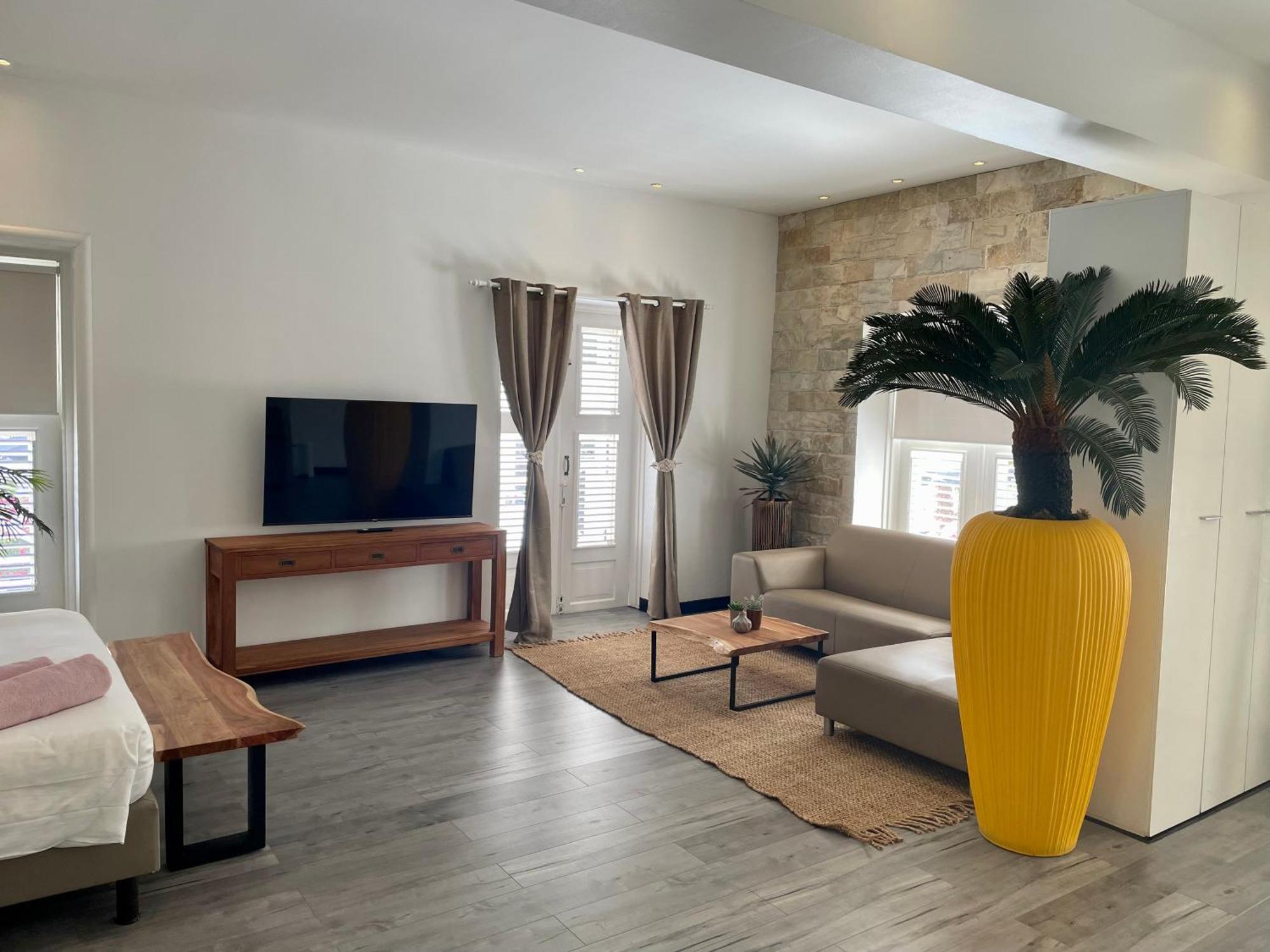 Saint Tropez Boutique Hotel 빌렘스타트 객실 사진