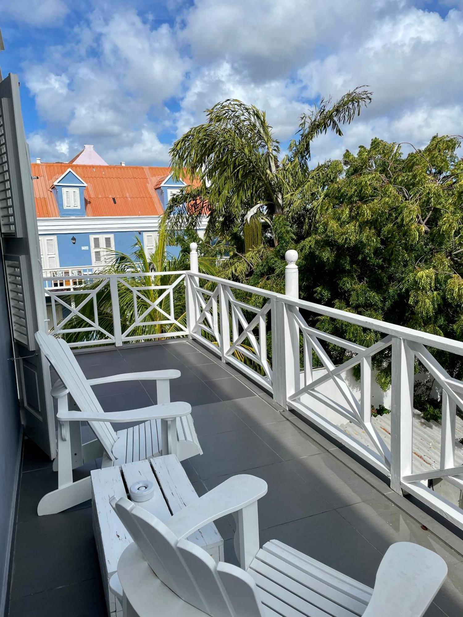 Saint Tropez Boutique Hotel 빌렘스타트 객실 사진