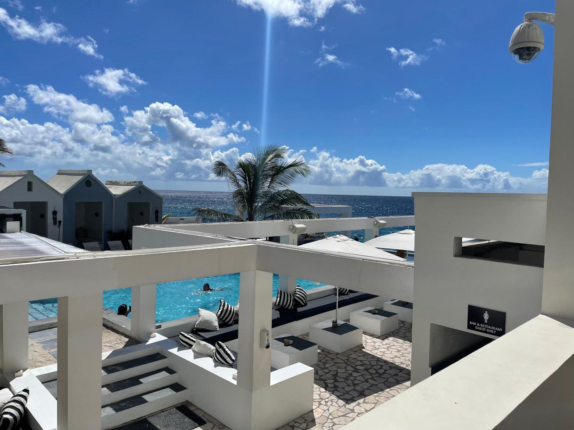 Saint Tropez Boutique Hotel 빌렘스타트 객실 사진